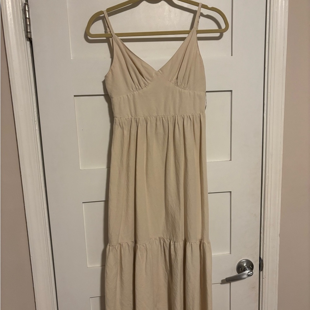 Elegant Cream Maxi Dress